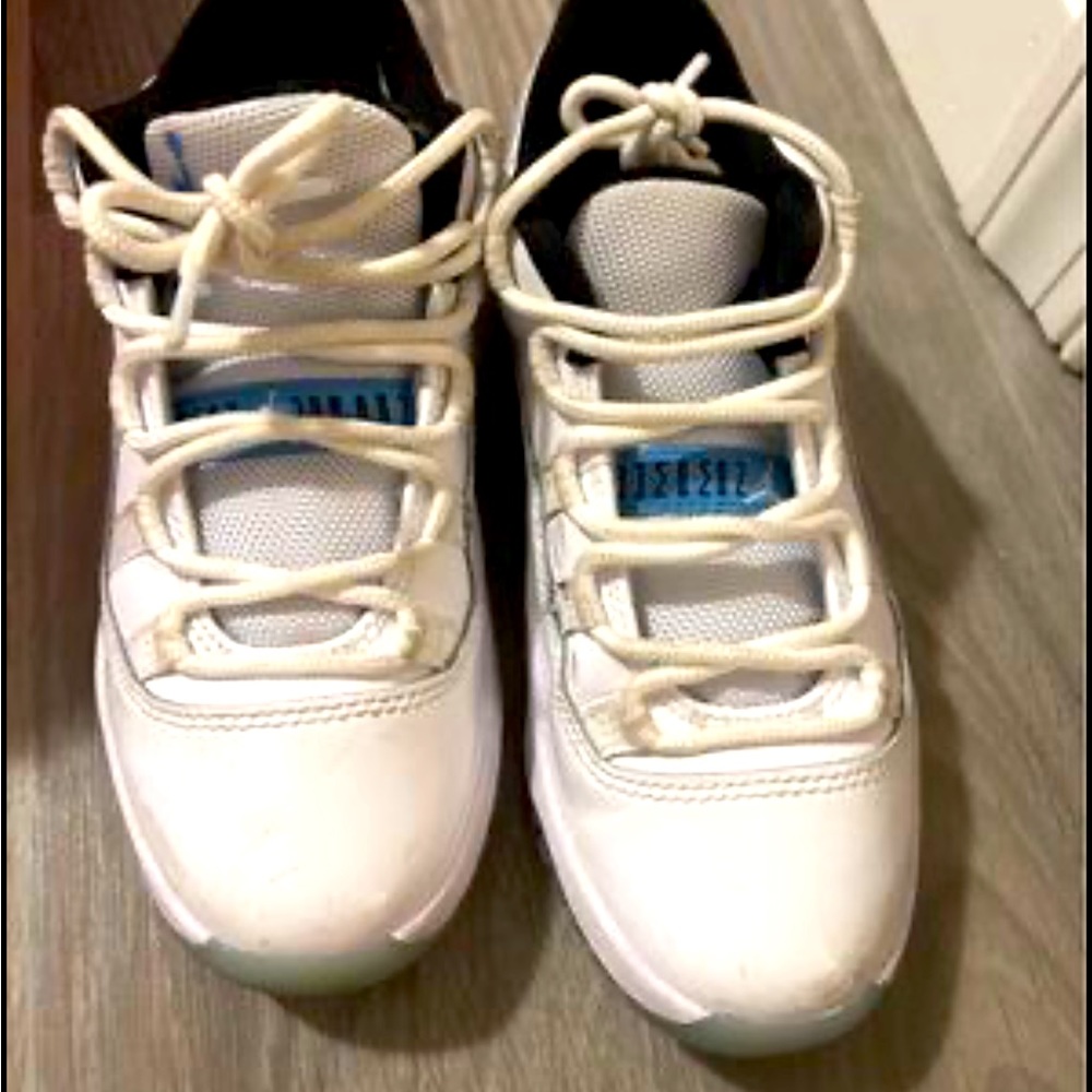 Kids sneakers